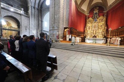 Misa y procesión en honor a la Virgen de San Lorenzo.