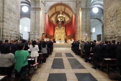 Misa y procesión en honor a la Virgen de San Lorenzo.
