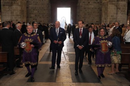 Misa y procesión en honor a la Virgen de San Lorenzo.