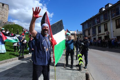 Protestas a favor de Palestina en Ponferrada en La Vuelta a España.
