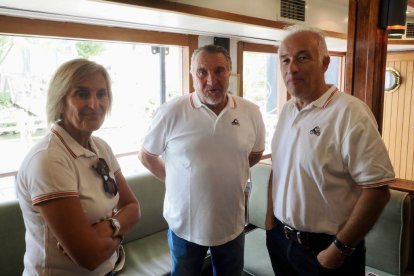 Segundo día de la caseta de El Mundo en el barco 'La Leyenda del Pisuerga'