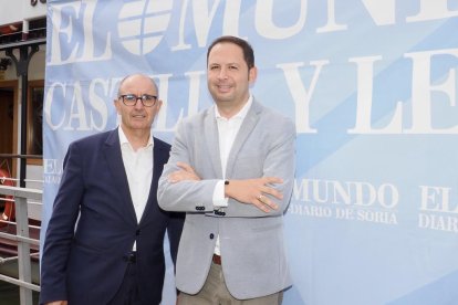 Segundo día de la caseta de El Mundo en el barco 'La Leyenda del Pisuerga'