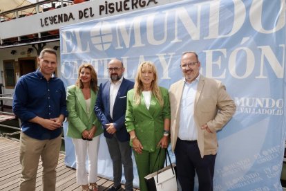 Segundo día de la caseta de El Mundo en el barco 'La Leyenda del Pisuerga'