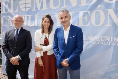 Segundo día de la caseta de El Mundo en el barco 'La Leyenda del Pisuerga'