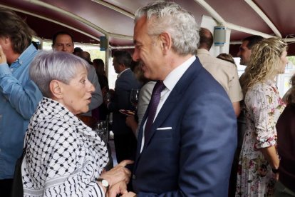 Segundo día de la caseta de El Mundo en el barco 'La Leyenda del Pisuerga'