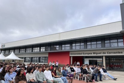 Nuevos estudiantes UEMC