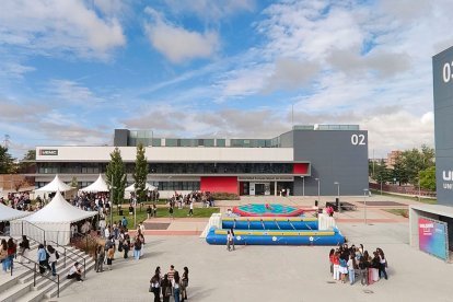 Nuevos estudiantes UEMC