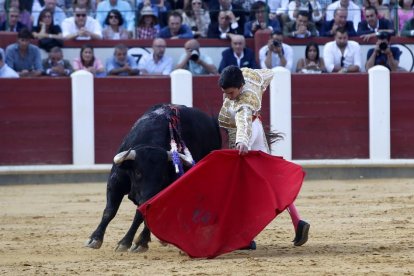 Corrida de toros de este viernes con Roca Rey, Emilio de Justo y Marco Pérez.