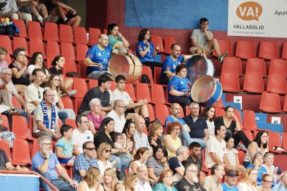 Imágenes del Recoletas Atlético Valladolid-Bada Huesca de la primera jornada de la Liga Asoba.l