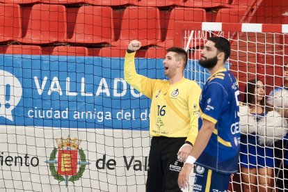 Imágenes del Recoletas Atlético Valladolid-Bada Huesca de la primera jornada de la Liga Asoba.l