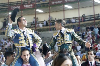 Puerta grande, El Fandi y Manuel Escribano