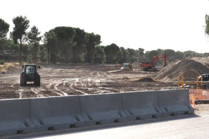 Estado de las obras del enlace ferroviario de la U de Olmedo este jueves