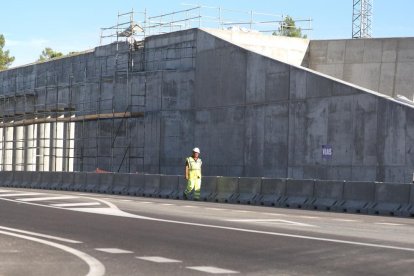 Estado de las obras del enlace ferroviario de la U de Olmedo este jueves
