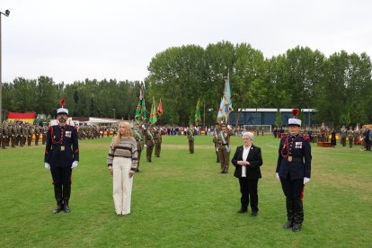 Jura de bandera para personal civil en Santovenia de Pisuerga (Valladolid).