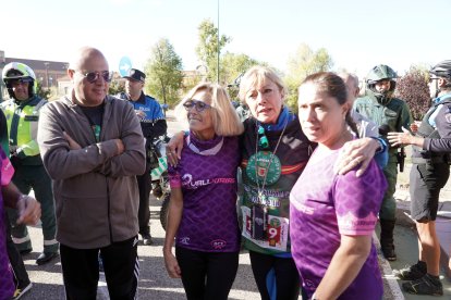 Centenares de personas participan en la II Legua Guardia Civil Valladolid 2025, a beneficio de la Asociación de Mujeres Supervivientes de Cáncer de Mama Vallkirias Pisuerga