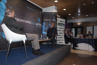 Los Desayunos de la APDV en la Real Sociedad Hípica con Jorge Valdano.