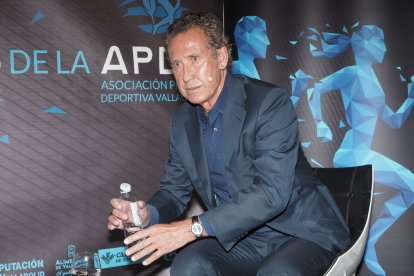 Los Desayunos de la APDV en la Real Sociedad Hípica con Jorge Valdano.