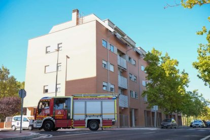 Incendio en una vivienda en la calle Treviño