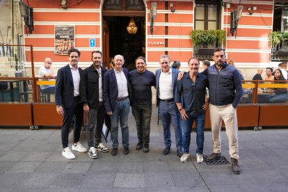 Comida de los ex internacionales blanquivioleta.