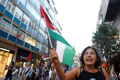 Un momento de la manifestación por el centro de Valladolid.