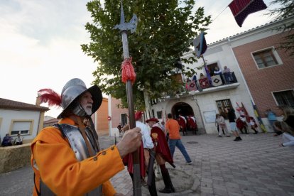 Recreación histórica del regreso del emperador Carlos V a Valdestillas en Valladolid.