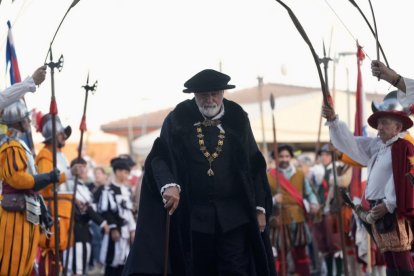 Recreación histórica del regreso del emperador Carlos V a Valdestillas en Valladolid.