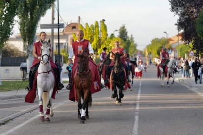 Recreación histórica del regreso del emperador Carlos V a Valdestillas en Valladolid.