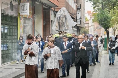 Traslado procesional de Nuestra Señora del Carmen de Extramuros.