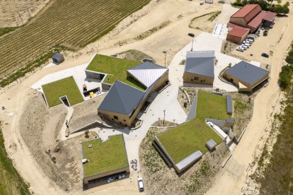 Nueva bodega de Ossian, de Alma Carraovejas.