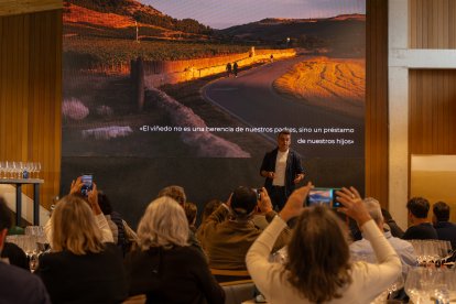 Evento de las nuevas instalaciones de Ossian, de Alma Carraovejas.