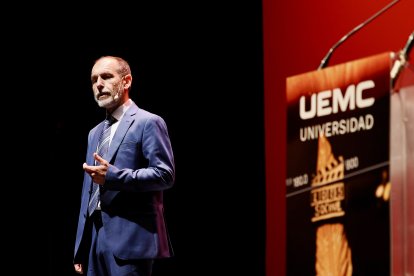El Teatro Zorrilla acogió esta tarde la gala de entrega de premios del IV Festival Internacional UEMC de Cine Social Universitario (Socine)