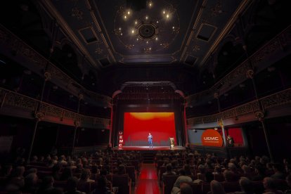 El Teatro Zorrilla acogió la gala de entrega de premios del IV Festival Internacional UEMC de Cine Social Universitario (Socine)