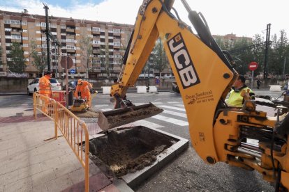 Corte en la calle La Vía y obras