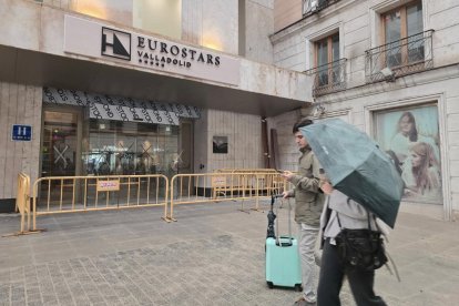 Rótulo ya colocado del Hotel Eurostars en el edificio de la calle Constitución
