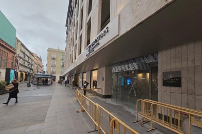 Fachada del hotel Eurostars Valladolid 5 tras la rehabilitación del edificio de la calle Constitución.