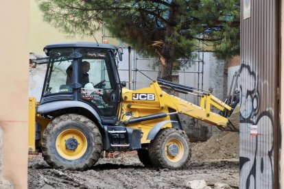Las máquinas avanzan para convertir Las Catalinas en el centro del vino.