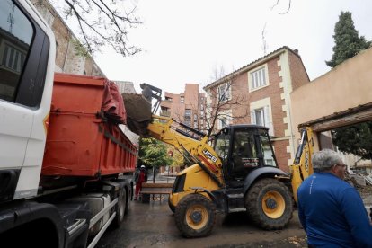 Las máquinas avanzan para convertir Las Catalinas en el centro del vino.