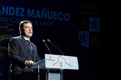 La Diputación de Valladolid celebra, con los alcaldes y alcaldesas de los municipios de Valladolid