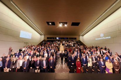 La Diputación de Valladolid celebra, con los alcaldes y alcaldesas de los municipios de Valladolid