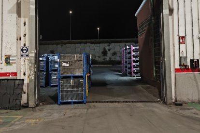 Nave de Arcese en el polígono de San Cristóbal