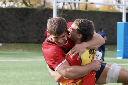 El 'XV del León' entrenando en los Campos de Pepe Rojo de Valladolid.