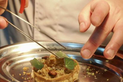 Proceso de la tapa 'Milpa', del Habanero Taquería, ganadora del XXI Concurso Nacional de Tapas de Valladolid.