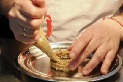 Proceso de la tapa 'Milpa', del Habanero Taquería, ganadora del XXI Concurso Nacional de Tapas de Valladolid.