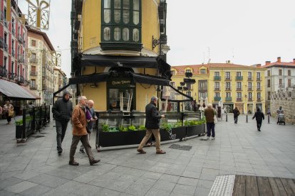 Cruce de las calles Arribas y Cascajares