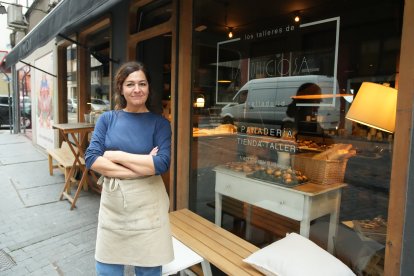 Patricia Andrés, dueña de la panadería, tienda y taller La Deliciosa