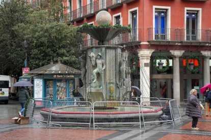 Preparativos de las luces de Navidad.