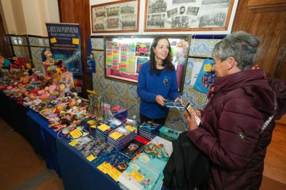 Feria del coleccionismo en el Colegio San José