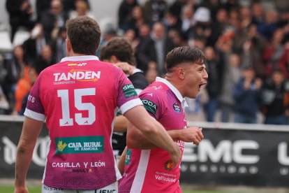 Final de la Supercopa de rugby entre Chami Salvador y Vrac Quesos Entrepinares.