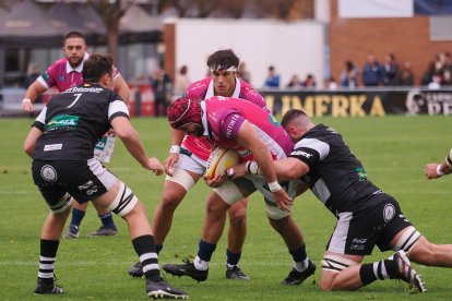 Final de la Supercopa de rugby entre Chami Salvador y Vrac Quesos Entrepinares.