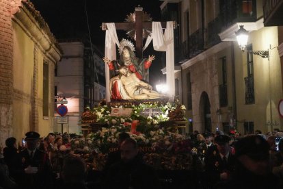 Procesión por el 400 aniversario de la imagen de Nuestra Señora de La Piedad.